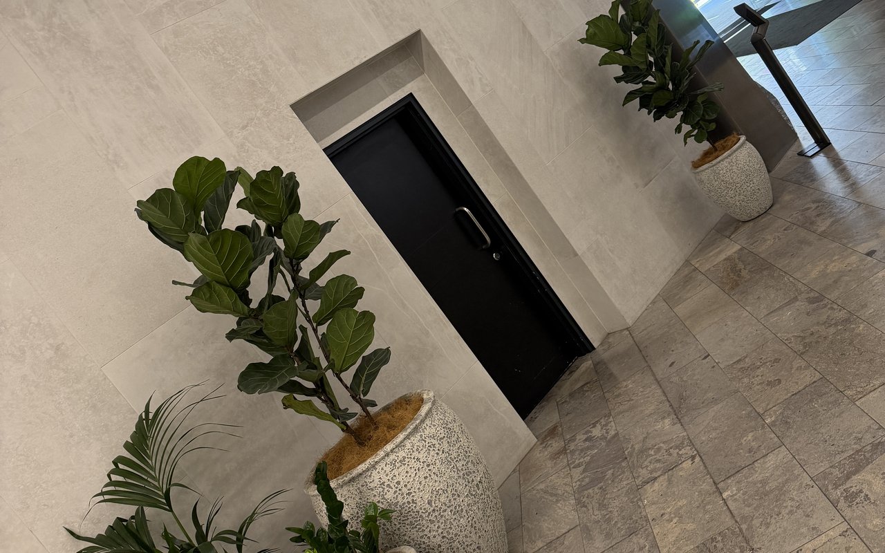 324 Queen Street &mdash; commercial lobby install